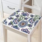 - Frm-2224-Gorsel - Realhomes Porselen Deseni Dijital Baskılı Dekoratif Kırlent Fermuarlı Sandalye Minderi Realhomes