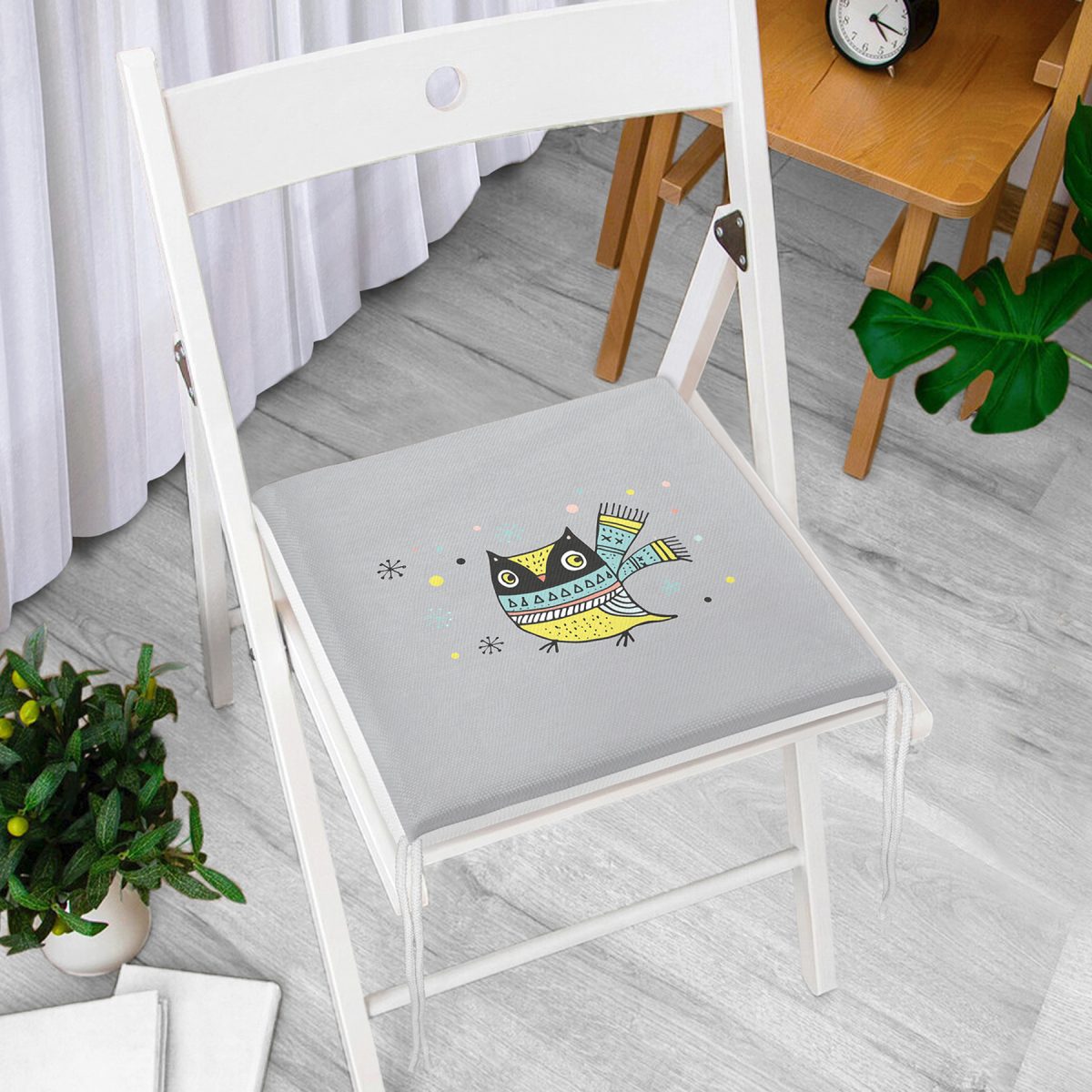 Gri Zeminde Atkılı Baykuş Desenli Modern Fermuarlı Sandalye Minderi Realhomes