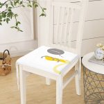 - Frm-4590-Gorsel-2 - Realhomes Beyaz Zeminde Leylek Motifli Özel Tasarım Çocuk Odası Fermuarlı Sandalye Minderi Realhomes