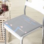 - Frm-4637-Gorsel-3 - Realhomes Gri Zemin Pelikan Ve Kuş Desenli Özel Tasarımlı Dijital Baskılı Çocuk Odası Fermuarlı Sandalye Minderi Realhomes