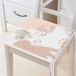 - Frm-7337-Gorsel - Realhomes Beyaz Zeminde Geyik Desenli Bayan Silüeti Dijital Baskılı Modern Fermuarlı Sandalye Minderi Realhomes