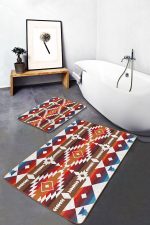 - PaspasTakimi-2li-Set1524-Gorsel - Realhomes  2'li Set Kırmızı Zeminde Antik Motifli Geometrik Desenli Geometrik Etnik Motifler  2'li Banyo & Mutfak Paspas Takımı Realhomes