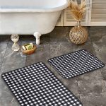 2'li Set Siyah - Beyaz Zeminde Eskitme Motifli Çizgili Desenli Sade & Şık Klasik  2'li Banyo & Mutfak Paspas Takımı Realhomes