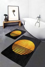 - PaspasTakimi-2li-Set1684-Gorsel - Realhomes  2'li Set Gold - Siyah Zeminde Kanvas Motifli Güneş Desenli Modern Geometrik  2'li Banyo & Mutfak Paspas Takımı Realhomes