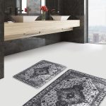 2'li Set Kırmızı - Siyah Zeminde Kanvas Motifli Yağlıboya Desenli Modern Klasik  2'li Banyo & Mutfak Paspas Takımı Realhomes