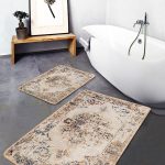 2'li Set Krem - Kahverengi Zeminde Çerçeveli Motifli Antika Desenli Geometrik Eskitme Motifli  2'li Banyo & Mutfak Paspas Takımı Realhomes