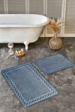 - Realhomes - Realhomes 2'li Set Mavi Zeminde Çerçeveli Motifli Örgü Desenli Klasik Geometrik 2'li Banyo & Mutfak Paspas Takımı Realhomes