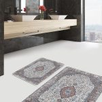 2'li Set Mavi Zeminde Kilim Motifli Hereke Desenli Eskitme Motifli Avangarde  2'li Banyo & Mutfak Paspas Takımı Realhomes