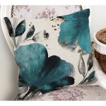 - Petek-12453-Gorsel-1 - Realhomes Realhomes Krem Turkuaz Renkli Suluboya Motifli Dijital Baskılı Dekoratif Yastık Kırlent Kılıfı Realhomes