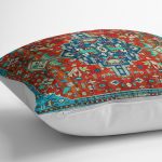 - Petek-K12400-Gorsel-2 - Realhomes Realhomes Kırmızı Mavi Eskitme Motifli Madalyon Tasarımlı Dekoratif Yastık Kırlent Kılıfı Realhomes