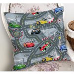 - Petek-Kc10527-Gorsel-1 - Realhomes Realhomes Yarış Arabaları Oyun Yolu Tasarımlı Çocuk & Genç Odası Modern Yastık Kırlent Kılıfı Realhomes