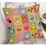 - Petek-Kc10574-Gorsel-1 - Realhomes Realhomes Renkli Kareli Puantiye Sevimli Baykuşlar Çocuk & Genç Odası Modern Yastık Kırlent Kılıfı Realhomes