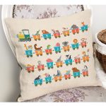 - Petek-Kc10595-Gorsel-1 - Realhomes Realhomes Vagon Vagon Eğitici Harfler Motifli Çocuk & Genç Odası Modern Yastık Kırlent Kılıfı Realhomes