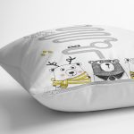 - Petek-Kc10616-Gorsel-2 - Realhomes Realhomes Beyaz Zeminli Sevimli Ayılar Eğitici Yol Tasarımlı Çocuk & Genç Odası Modern Yastık Kırlent Kılıfı Realhomes