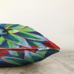 - Rasel-K12454-Gorsel-2 - Realhomes  Realhomes Kırmızı Zemin Renkli Pastel Boya Çizimli Çiçek Özel Tasarımlı Modern Yastık Kırlent Kılıfı Realhomes