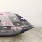 - Rasel-Kc10536-Gorsel-2 - Realhomes Realhomes Renkli Kareler Geometrik Motifli Çocuk & Genç Odası Modern Yastık Kırlent Kılıfı Realhomes