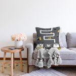 - Rasel-Kc10544-Gorsel-1 - Realhomes  Realhomes Sevimli Ayılar Siyah Beyaz Eğitici Yol Tasarımlı Çocuk & Genç Odası Modern Yastık Kırlent Kılıfı Realhomes