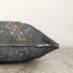 - Rasel-Kc10558-Gorsel-2 - Realhomes  Realhomes Renkli Seksek Kutuları Oyun Tasarımlı Çocuk & Genç Odası Modern Yastık Kırlent Kılıfı Realhomes