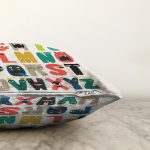 - Rasel-Kc10601-Gorsel-2 - Realhomes  Realhomes Hayvan Tasarımlı Öğretici Harf Tasarımlı Çocuk & Genç Odası Modern Yastık Kırlent Kılıfı Realhomes