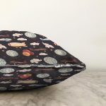 Realhomes Lacivert Zemin Uçak Balon Temalı Çocuk & Genç Odası Modern Yastık Kırlent Kılıfı Realhomes