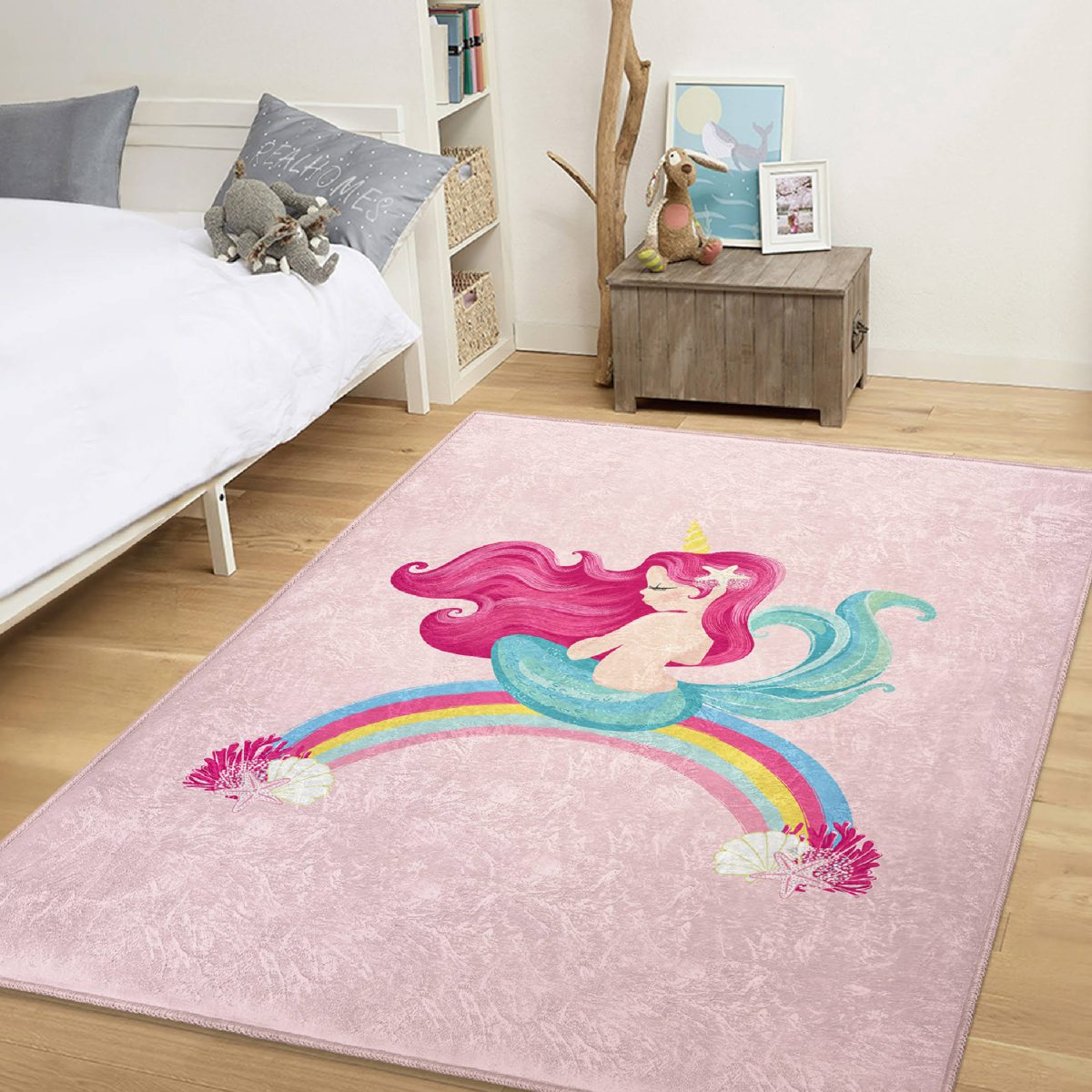Pembe Zeminde Denizkızı Desenli Çocuk & Genç Odası Makinede Yıkanabilir Kaymaz Tabanlı Dikdörtgen Dekoratif Özel Ölçü Çocuk Halısı Realhomes
