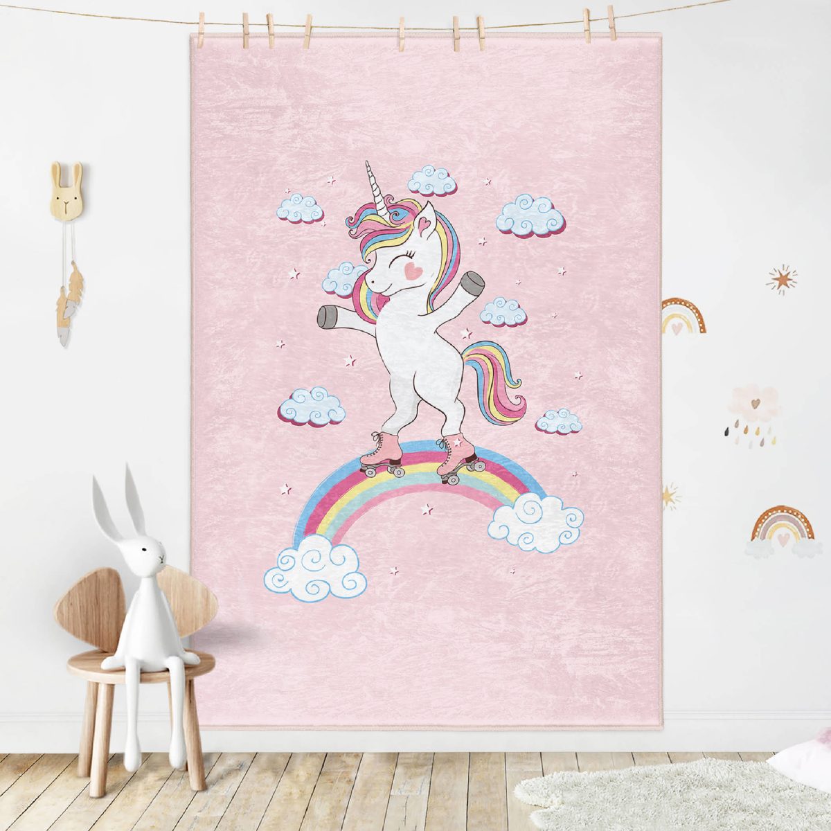 Pembe Zeminde Unicorn At Desenli Çocuk & Genç Odası Makinede Yıkanabilir Kaymaz Tabanlı Pamuk Tabanlı Özel Ölçü Leke Tutmaz Dikdörtgen Çocuk Halısı Realhomes