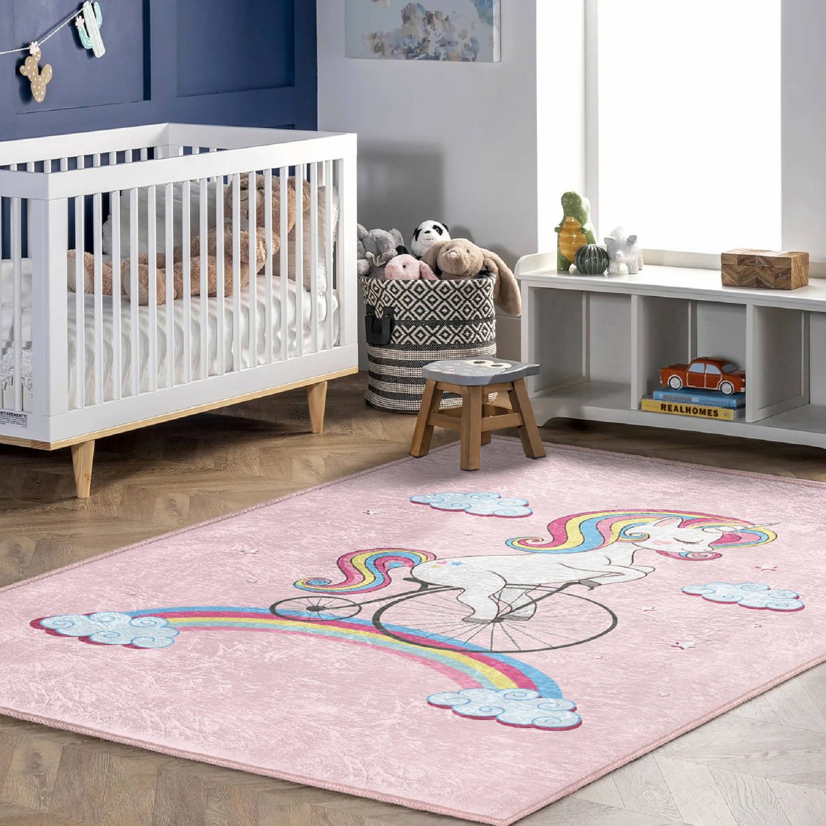 Bisiklete Binmiş Unicorn Desenli Çocuk & Genç Odası Makinede Yıkanabilir Kaymaz Tabanlı Kolay Temizlenebilir Leke Tutmaz Dikdörtgen Çocuk Halısı Realhomes