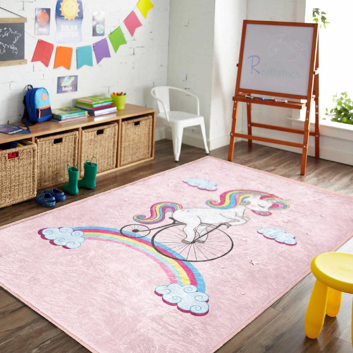 Bisiklete Binmiş Unicorn Desenli Çocuk & Genç Odası Makinede Yıkanabilir Kaymaz Tabanlı Kolay Temizlenebilir Leke Tutmaz Dikdörtgen Çocuk Halısı Realhomes