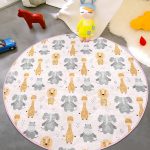 - RealHomes Dijital Baskılı Kaymaz Tabanlı Comfort Çocuk Odası Yuvarlak Halı - Realhomes  Sevimli Zürafa Su Aygırı Ve Fil Motifli Çocuk & Genç Odası Makinede Yıkanabilir Kaymaz Tabanlı Yuvarlak Çocuk Halısı Realhomes