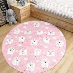 - RealHomes Dijital Baskılı Kaymaz Tabanlı Comfort Çocuk Odası Yuvarlak Halı - Realhomes  Pembe Zeminde Koyun Motifli Çocuk & Genç Odası Makinede Yıkanabilir Kaymaz Tabanlı Yuvarlak Çocuk Halısı Realhomes